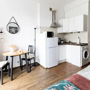 Piotrapartments - Big Life In Апартаменты
