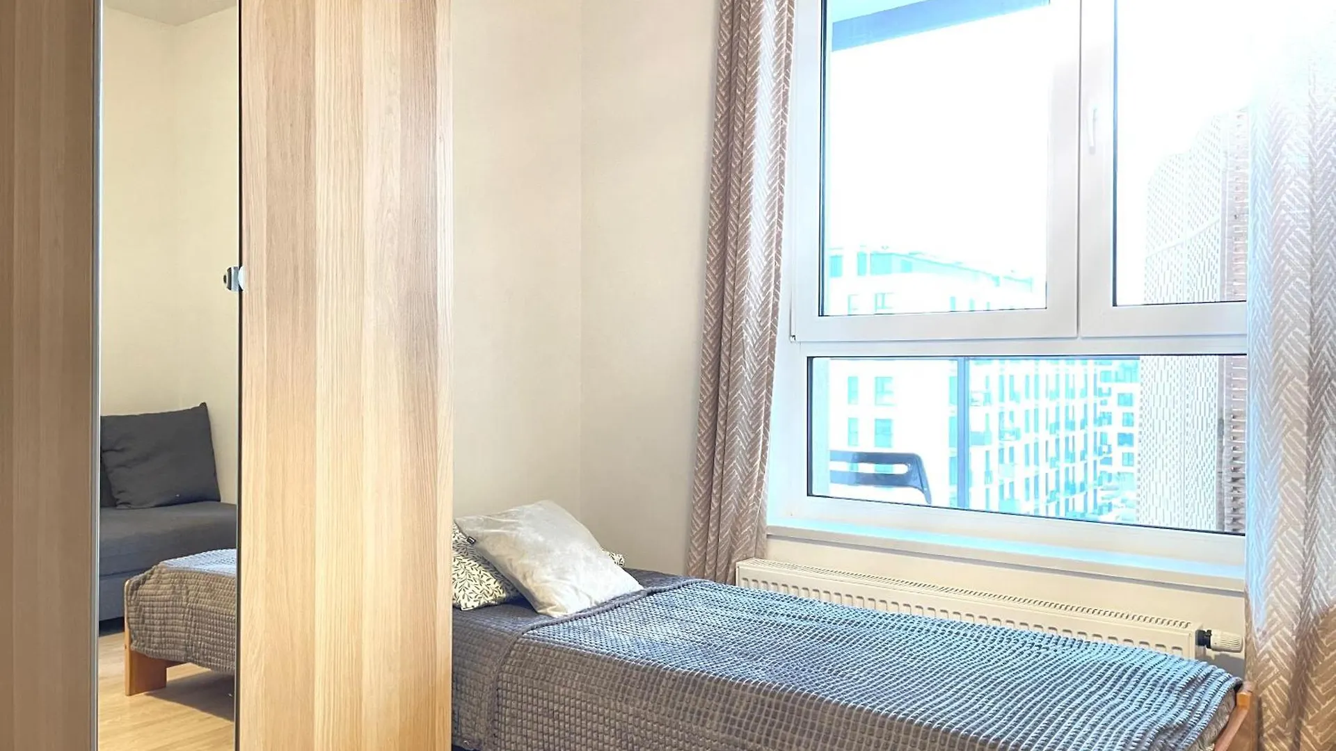 Apartment Superior Komputerowa, 4 Rooms, 3 Bedrooms, Airport-City Train, Metro! 24H Reception! Warsaw Poland