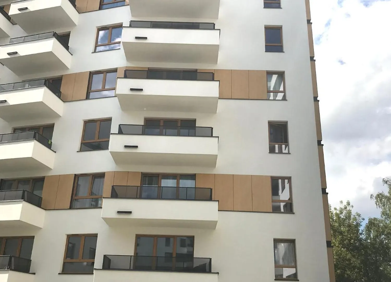 Superior Komputerowa, 4 Rooms, 3 Bedrooms, Airport-City Train, Metro! 24H Reception! Warsaw